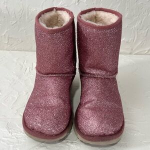 **UGG Big Kids Classic Short II Pink Glitter  Boots Sz 6